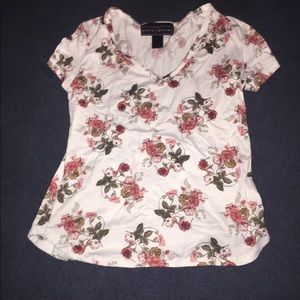 Floral v-neck, Polly & Esther, size medium